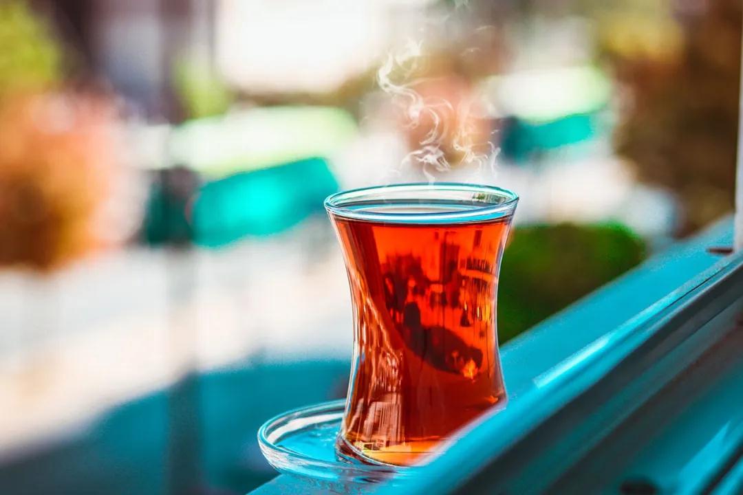 习惯喝茶的人，身上有四种独特的气质！